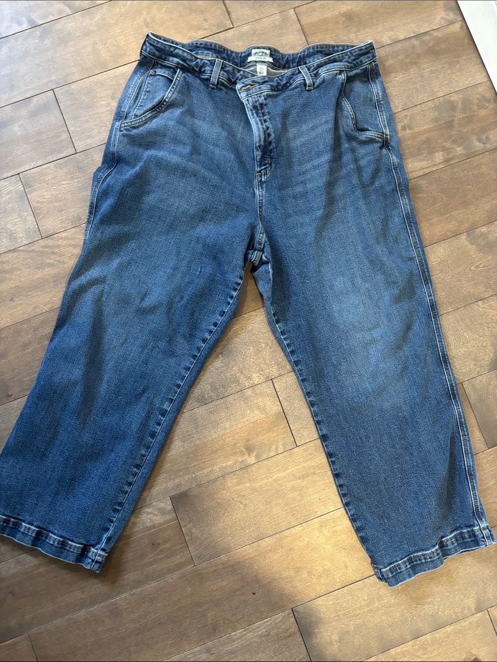 L.L. Bean Relaxed women’s  Jeans in Medium Blue
